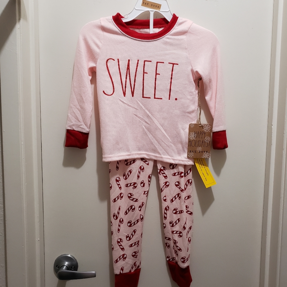 🆕️Rae Dun Girls Candy Cane Pajamas